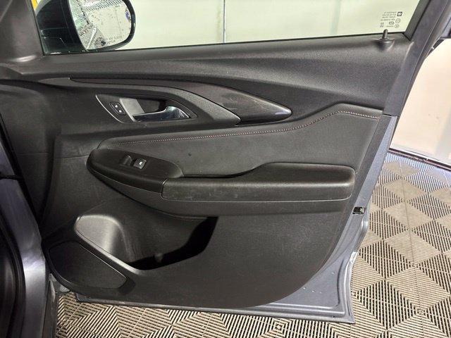 Used 2021 Chevrolet TrailBlazer RS w/ Sun and Liftgate Package FWD image 21