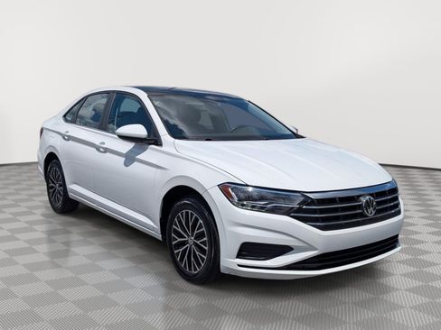 Used 2021 Volkswagen Jetta SE w/ SE Cold Weather Package FWD image 7