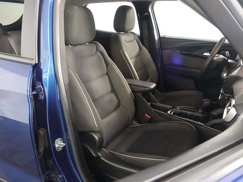Used 2021 Chevrolet TrailBlazer LS AWD/4WD image 27