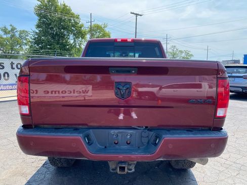 Used 2018 RAM 2500 Big Horn w/ Sport Appearance Group AWD/4WD image 3