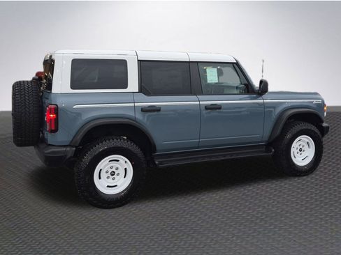 New 2025 Ford Bronco Heritage Edition image 4