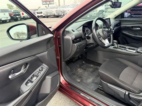 Used 2020 Nissan Sentra SV image 21