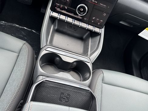 New 2026 GMC Terrain AT4 AWD/4WD image 22