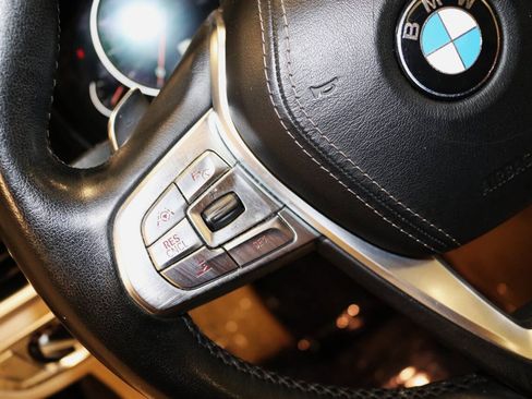 Used 2016 BMW 740i RWD image 39
