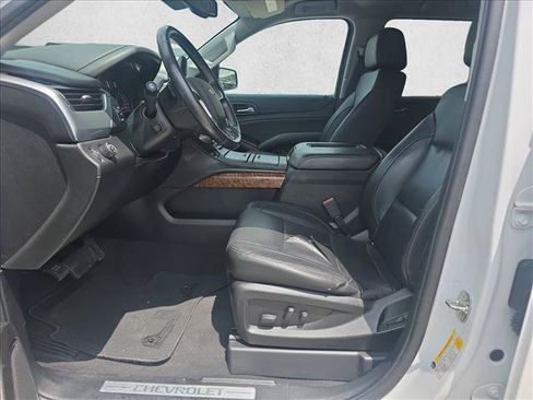 Used 2020 Chevrolet Tahoe Premier RWD image 9