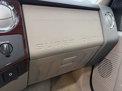 Used 2008 Ford F250 Lariat image 36