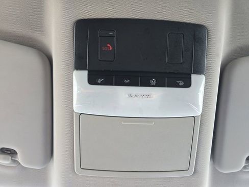 Used 2025 Nissan Rogue SV FWD image 7
