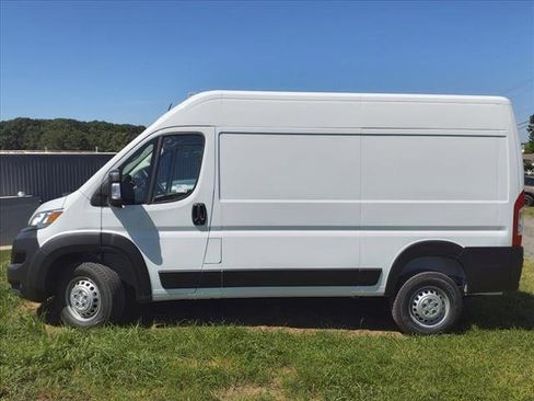 New 2024 RAM ProMaster 1500 w/ Cold Weather Group image 7
