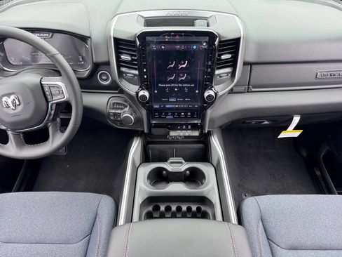New 2026 RAM 1500 Big Horn AWD/4WD image 11