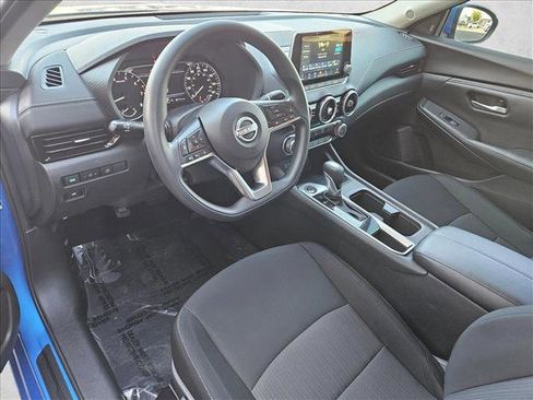 Used 2025 Nissan Sentra SV image 9