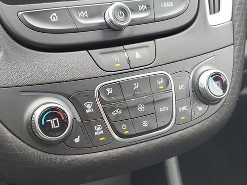 Used 2025 Chevrolet Malibu LT image 17