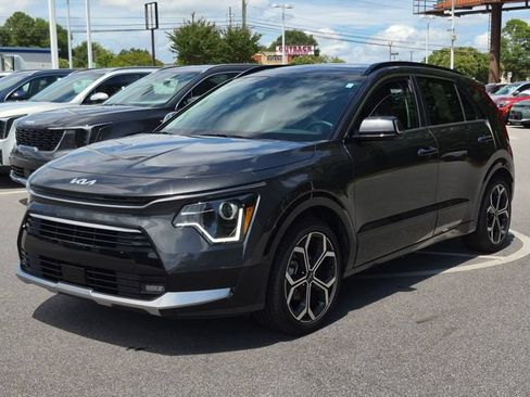 Used 2024 Kia Niro EX Touring FWD image 7