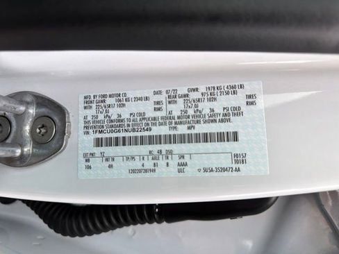 Used 2022 Ford Escape SE image 29