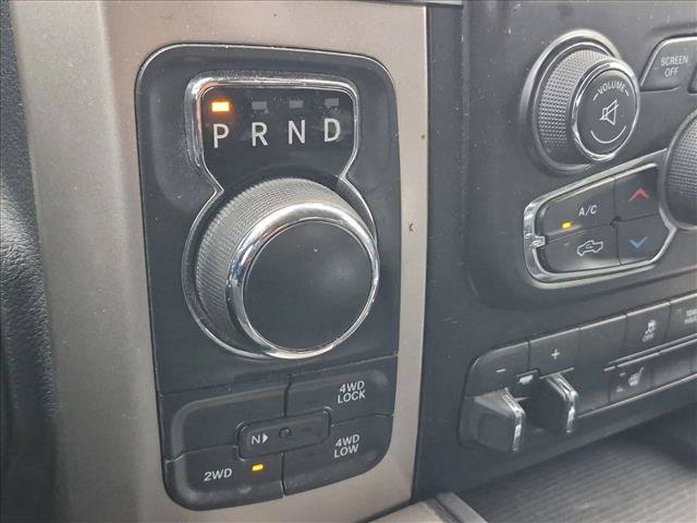 Used 2018 RAM 1500 SLT AWD/4WD image 10