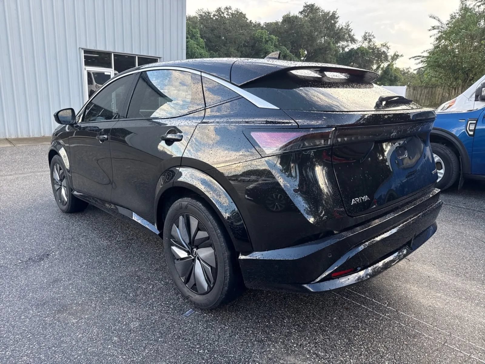 Used 2023 Nissan Ariya FWD image 10