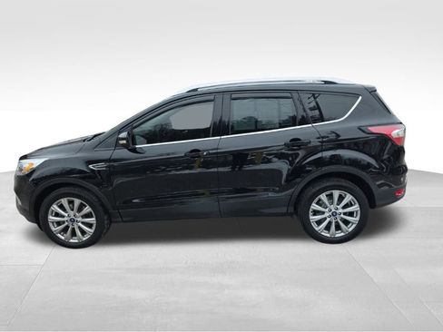 Used 2017 Ford Escape Titanium image 9