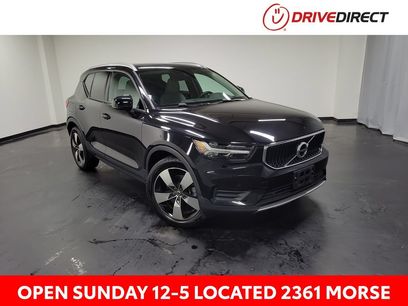 Used 2020 Volvo XC40 T5 Momentum w/ Protection Package Premier