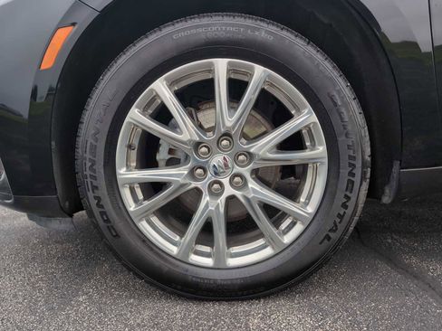 Used 2024 Buick Enclave Essence w/ Experience Buick Package FWD image 11
