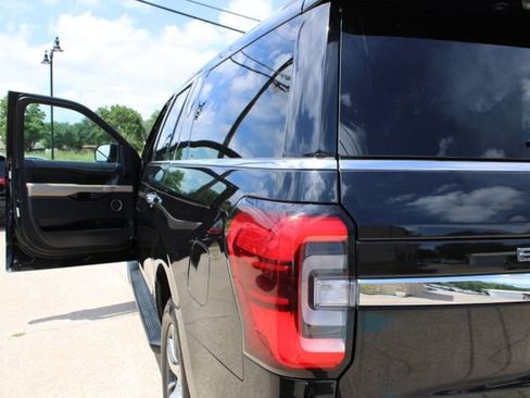 Used 2024 Ford Expedition Max Limited RWD image 9