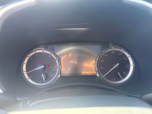 Used 2022 Toyota Highlander XSE FWD image 28