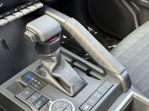 Used 2025 Toyota Tacoma TRD Off-Road w/ TRD Off Road Premium Package image 17