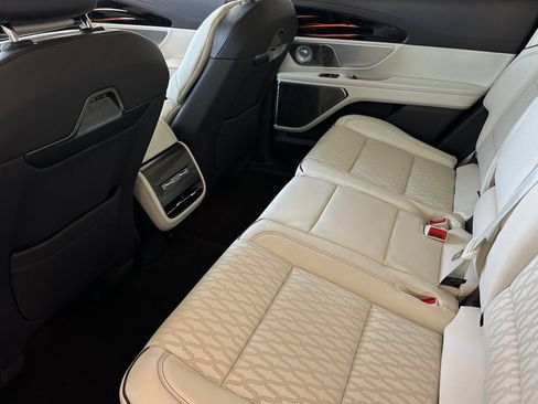 New 2026 Lincoln Nautilus Black Label AWD/4WD image 11