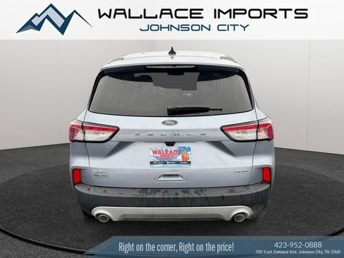 Used 2022 Ford Escape SEL w/ Technology Package image 4
