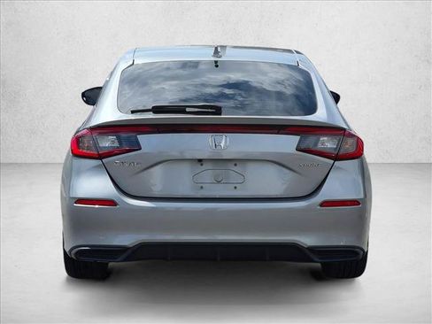 Used 2023 Honda Civic Sport image 6
