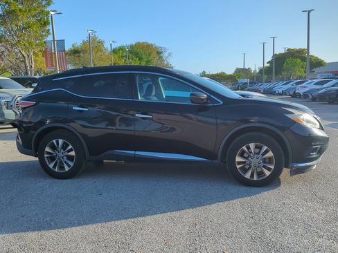 Used 2017 Nissan Murano SV image 4