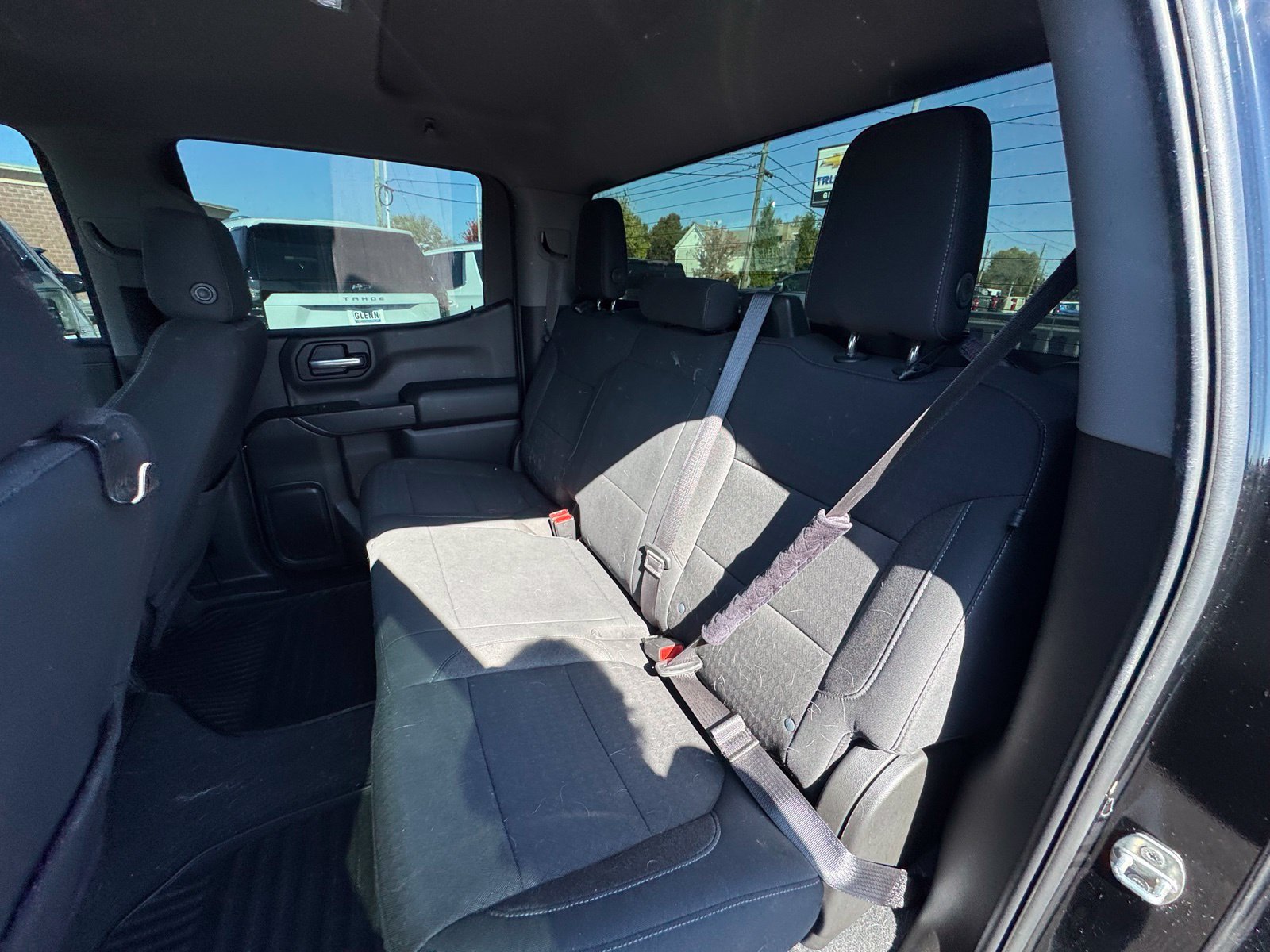 Used 2021 Chevrolet Silverado 1500 LT w/ Z71 Off-Road Package AWD/4WD image 24