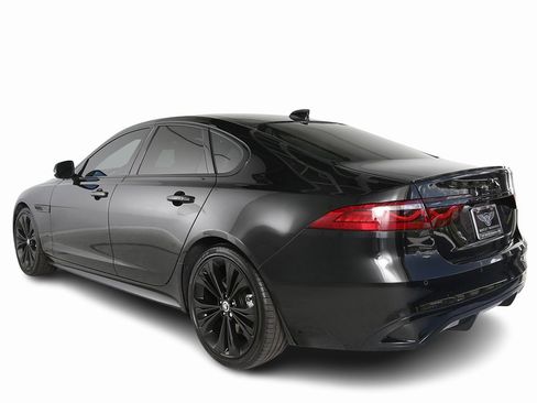 Used 2024 Jaguar XF R-Dynamic SE image 7