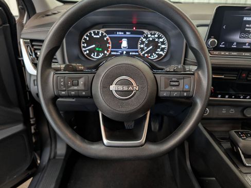 Used 2022 Nissan Rogue SV AWD/4WD image 19