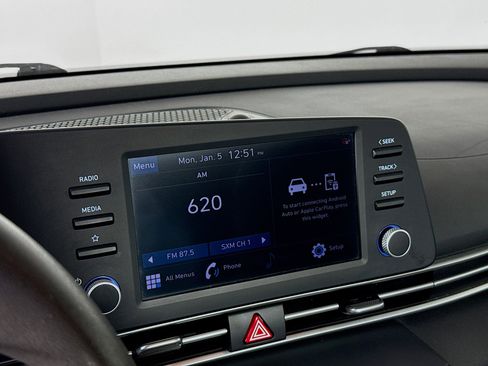 Used 2023 Hyundai Elantra SEL image 16