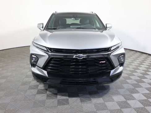 Used 2024 Chevrolet Blazer RS w/ Driver Confidence II Package FWD image 2