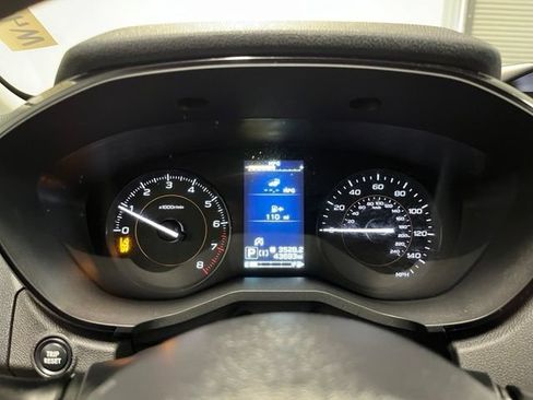Used 2023 Subaru Crosstrek 2.0i AWD/4WD image 24