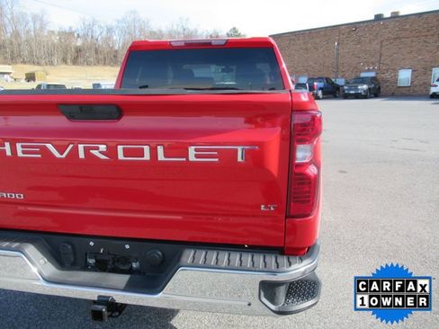 Used 2021 Chevrolet Silverado 1500 LT image 4