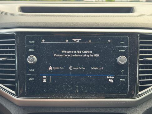 Used 2023 Volkswagen Atlas Cross Sport SE FWD image 35