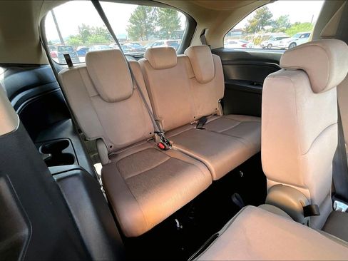 Used 2021 Honda Odyssey EX image 22
