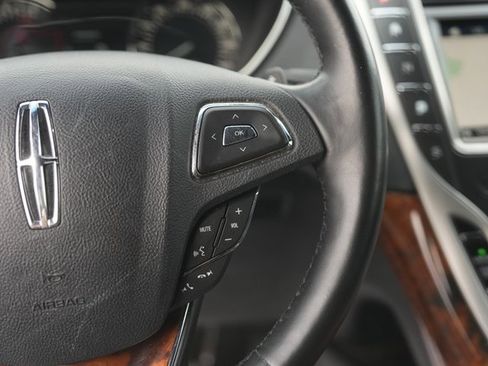 Used 2018 Lincoln MKX Reserve w/ Driver Assistance Package image 24