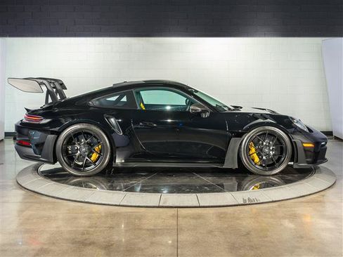 Certified 2024 Porsche 911 GT3 RS RWD image 8