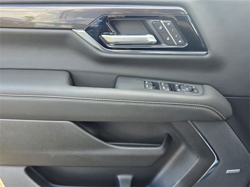 New 2026 GMC Yukon XL Elevation image 26