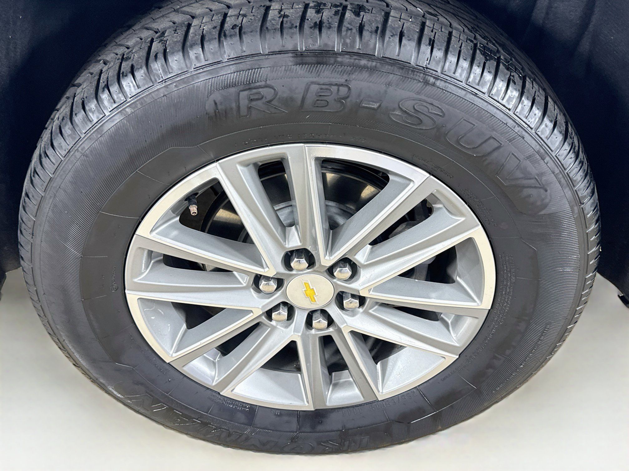 Used 2023 Chevrolet Traverse LT AWD/4WD image 26