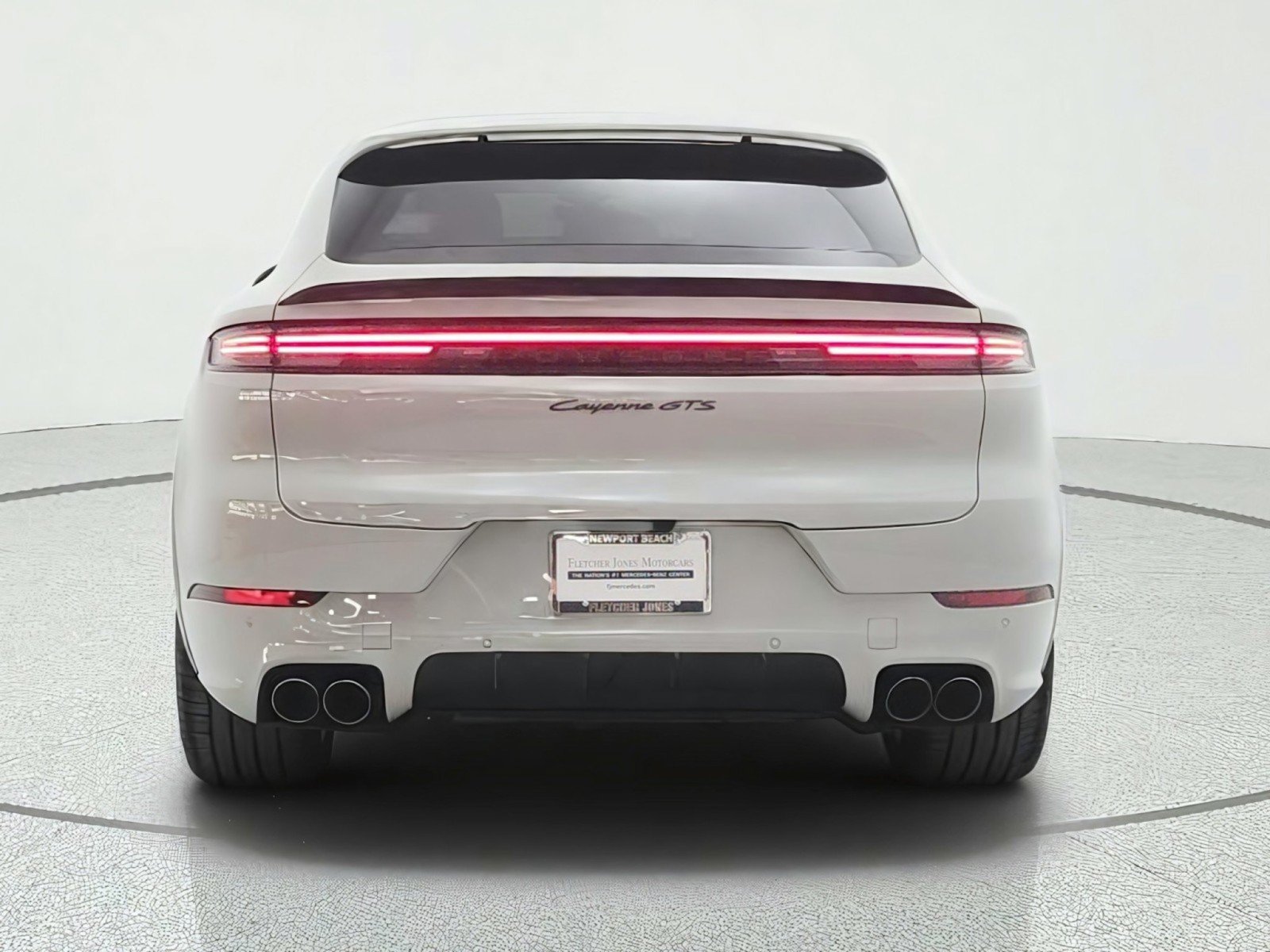 Used 2025 Porsche Cayenne GTS AWD/4WD image 6