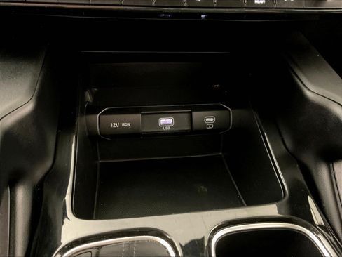 Used 2024 Kia Telluride LX FWD image 16