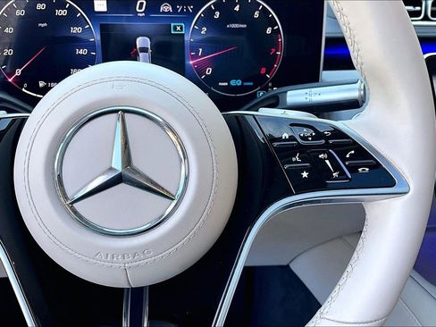 Used 2022 Mercedes-Benz S 500 S 500 image 21
