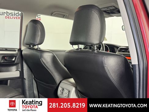 Used 2012 Toyota 4Runner SR5 AWD/4WD image 19