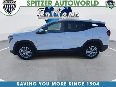 Used 2024 GMC Terrain SLE image 6