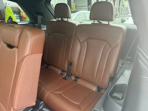Used 2019 Audi Q7 3.0T Premium w/ Convenience Package AWD/4WD image 26