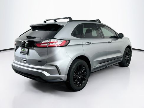 Used 2023 Ford Edge SE w/ Black Appearance Package AWD/4WD image 9