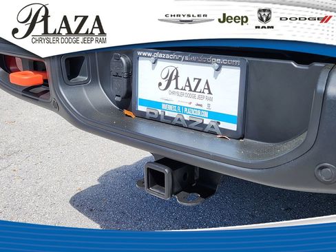 Certified 2024 Jeep Gladiator Mojave AWD/4WD image 11